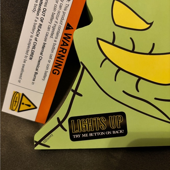 Lights Up Green Halloween Decoration - Picture 3 of 12